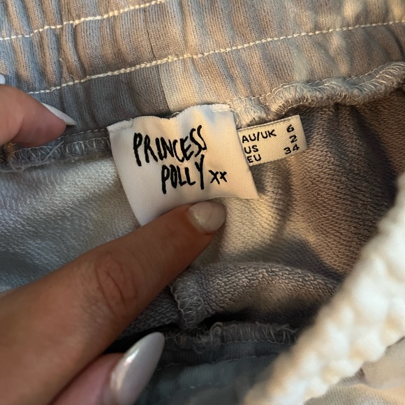 Princess Polly Shorts - Picture 4 of 4